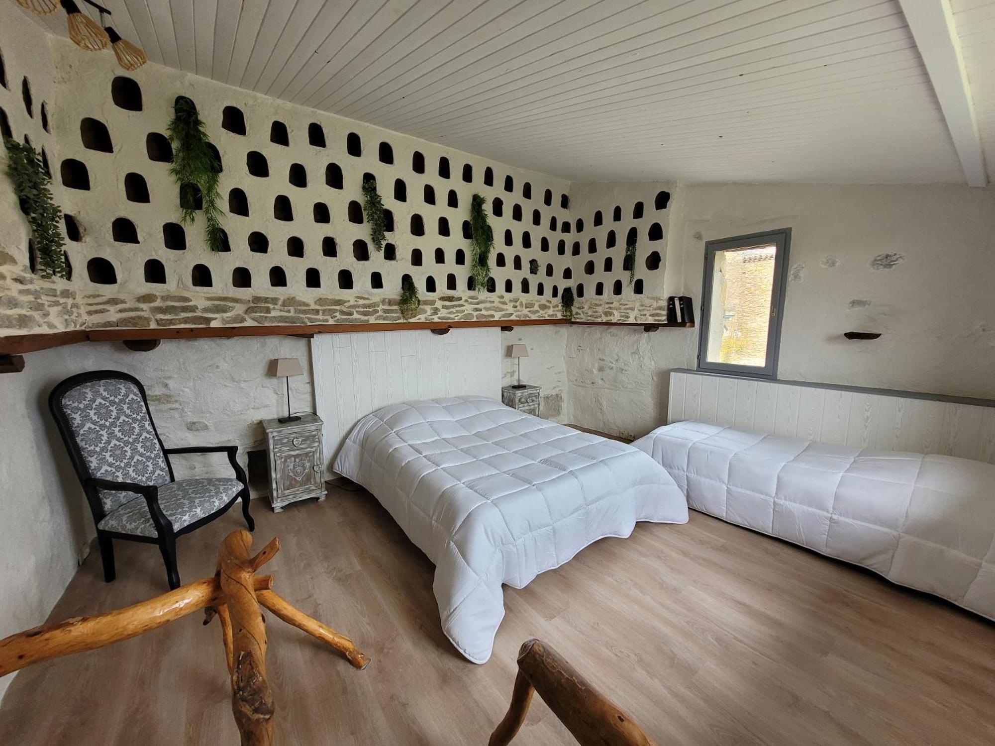 Les Grandes Mollieres Bed & Breakfast Peyruis Phòng bức ảnh