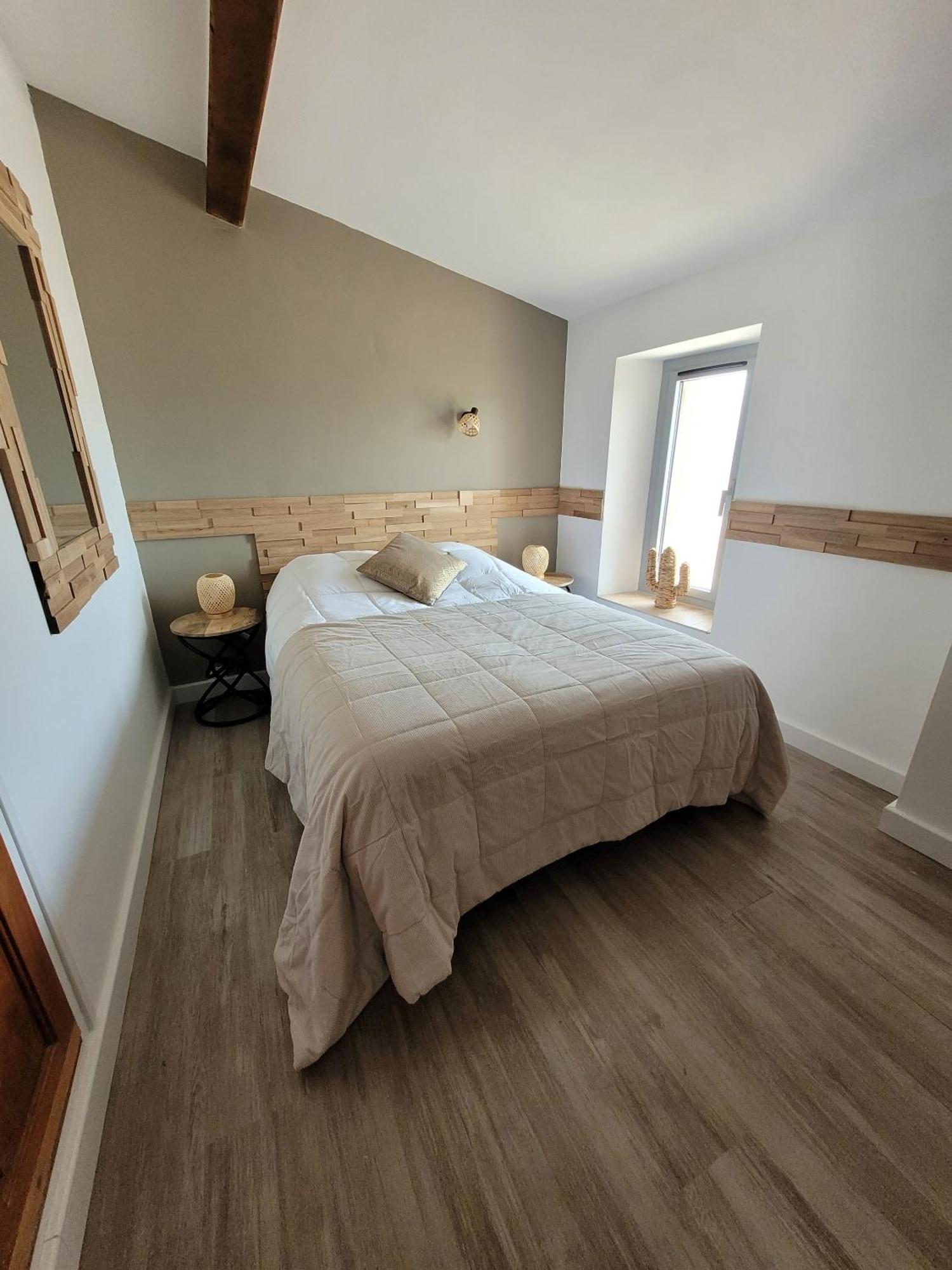 Les Grandes Mollieres Bed & Breakfast Peyruis Phòng bức ảnh